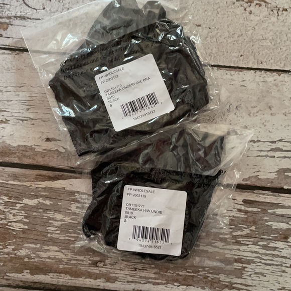 Free People Tameeka Bra & Panty Set - Picture 8 of 9